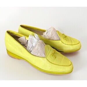 VTG Womens Stuart Weitzman Mod Style Loafers Bright Green With Bow